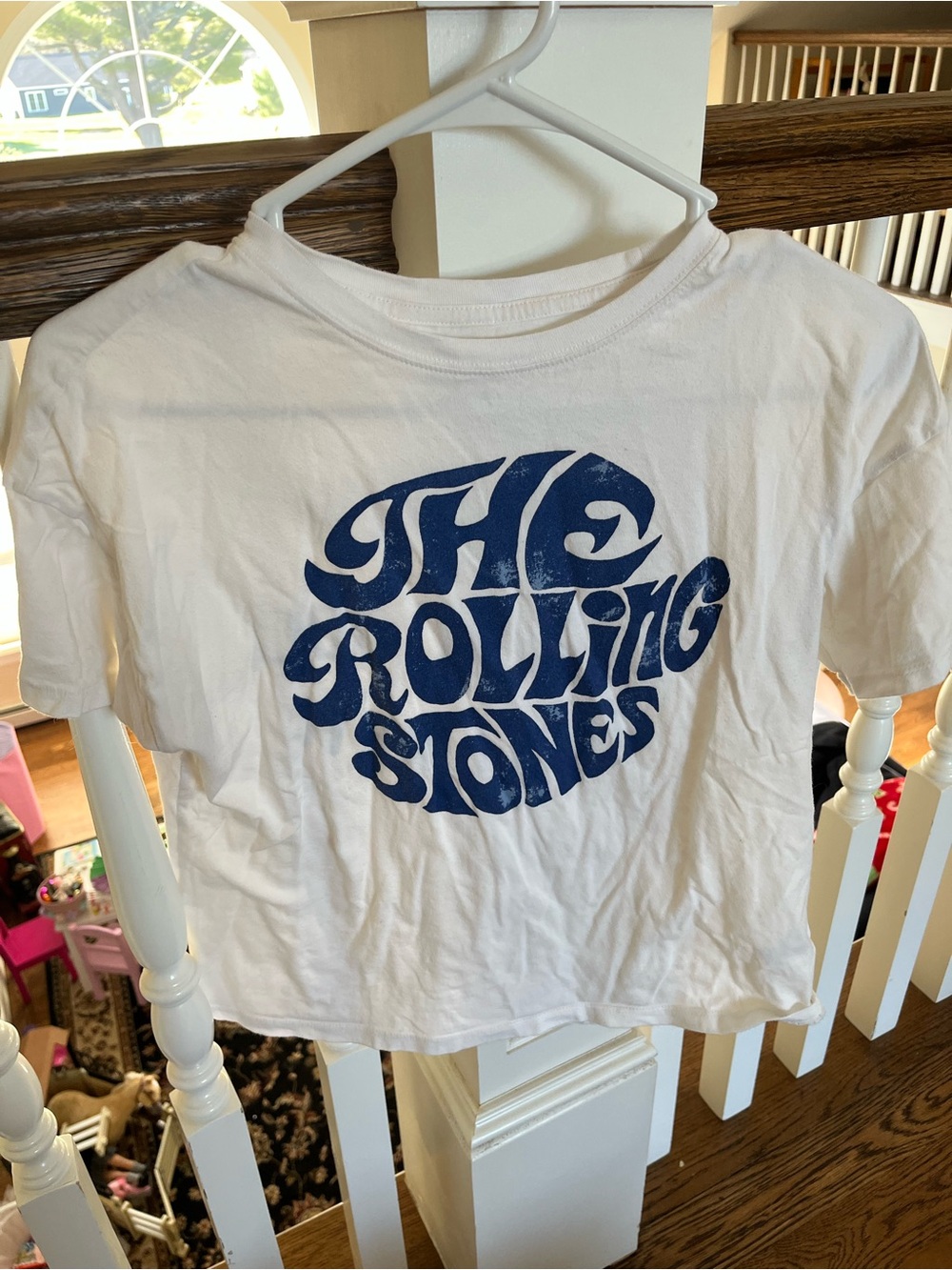 American Eagle White Tee with Navy Blue Graphic